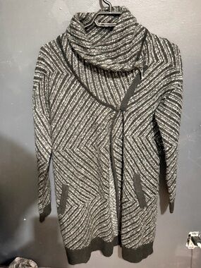 Cynthia Rowley asymmetrical knit sweater drape sweater w pockets